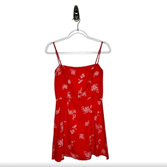 Reformation | Preston Mini Dress in Red Floral Linen 6 - Picture 2 of 5
